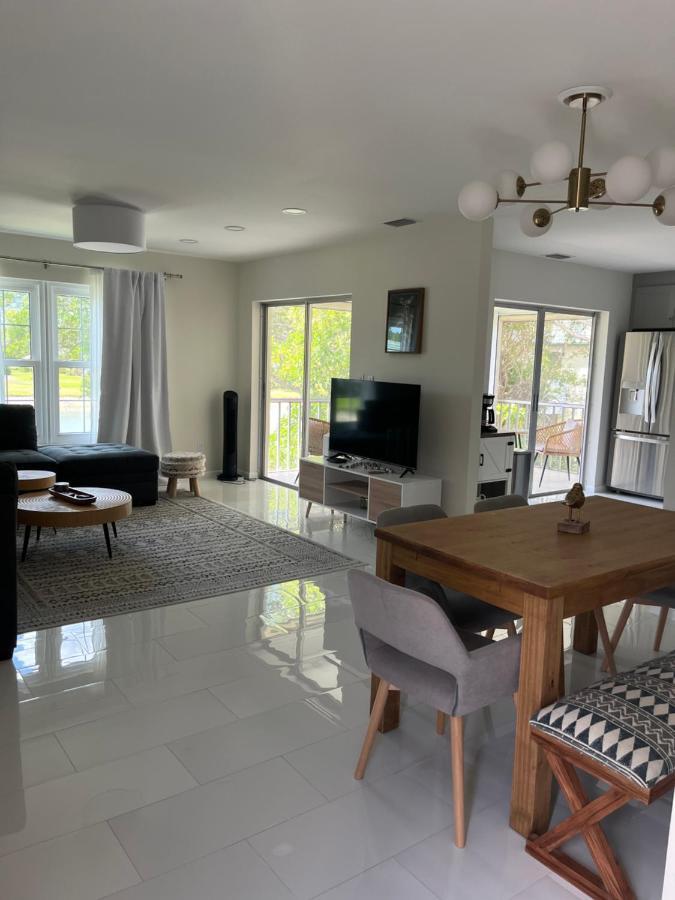 Great Location With Lake View North North Naples Eksteriør bilde