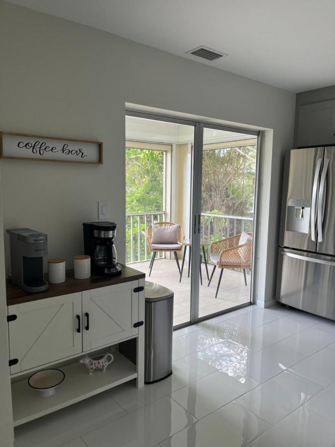 Great Location With Lake View North North Naples Eksteriør bilde